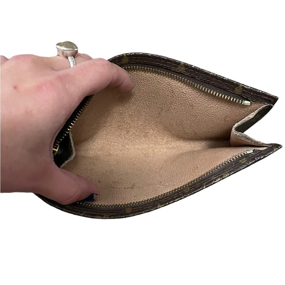 Louis Vuitton Monogram Pochette Pouch Bag with Chain - Picture 11 of 16